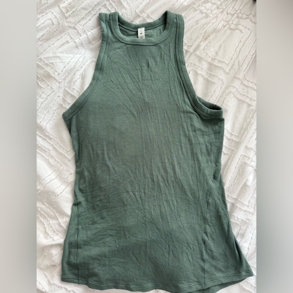 Lululemon Hold Tight Crewneck Tank Top
Waist Length